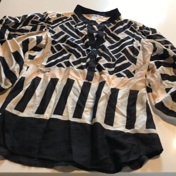 Geometric print Diane vonFurstenberg blouse - Picture 5 of 6